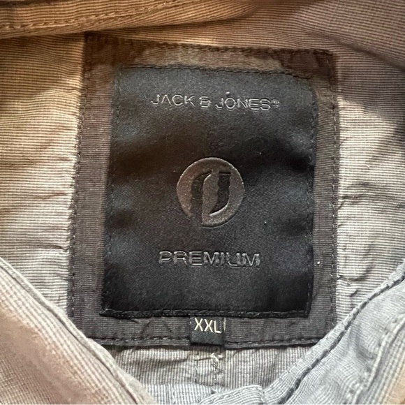 Men’s Jack & Jones SS Button Up Shirt​ - Picture 3 of 6
